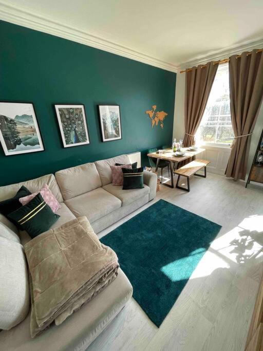 One Bedroom Flat In The Heart Of Islington Londra Esterno foto