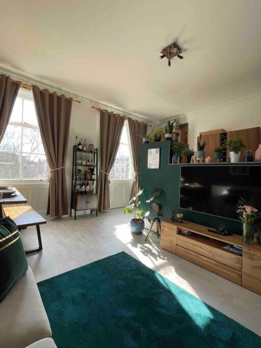 One Bedroom Flat In The Heart Of Islington Londra Esterno foto