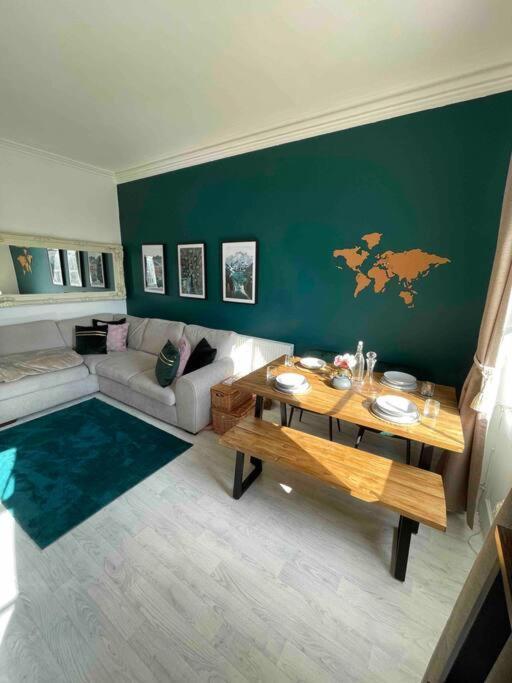 One Bedroom Flat In The Heart Of Islington Londra Esterno foto