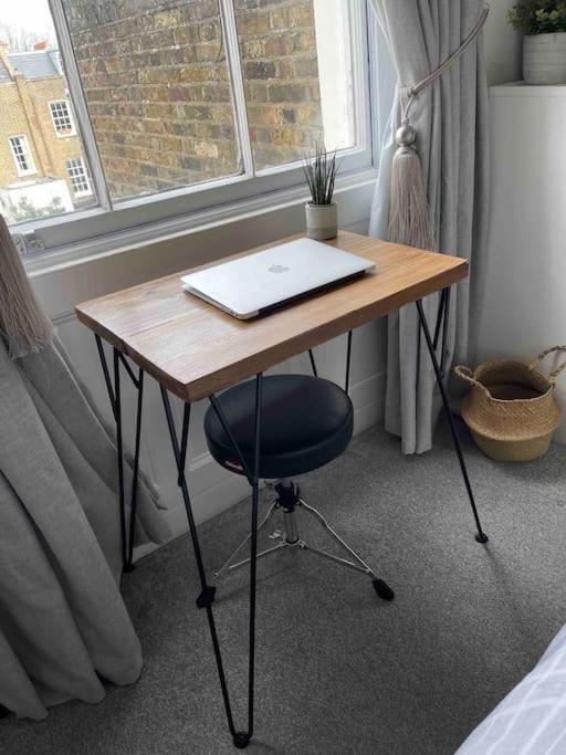 One Bedroom Flat In The Heart Of Islington Londra Esterno foto