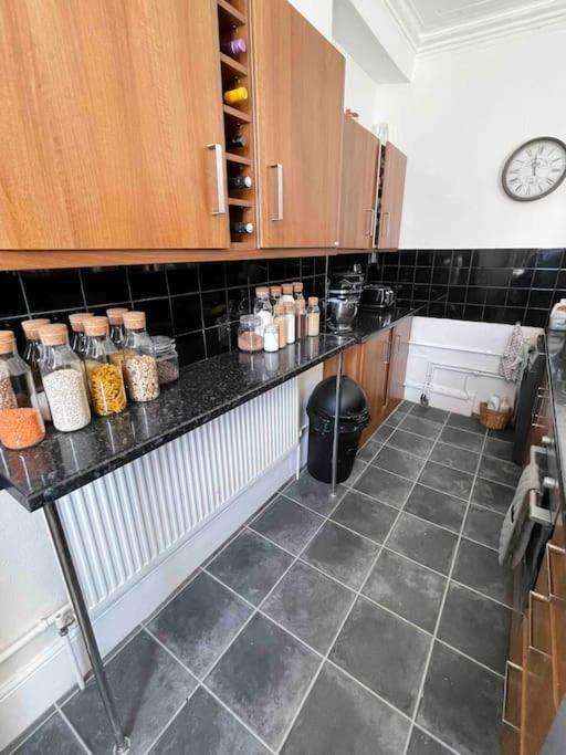 One Bedroom Flat In The Heart Of Islington Londra Esterno foto